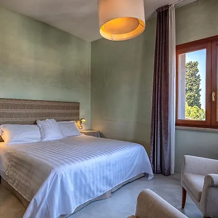 Mabapa Hotell 4*
