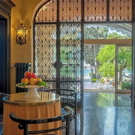 マバパ ホテル 4*